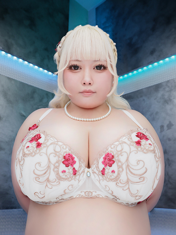 【望月】美乳のJカップは、責め好きなミニマム小悪魔”S”痴女♥